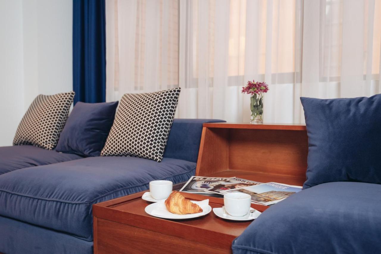 Hotel Passport ベオグラード エクステリア 写真